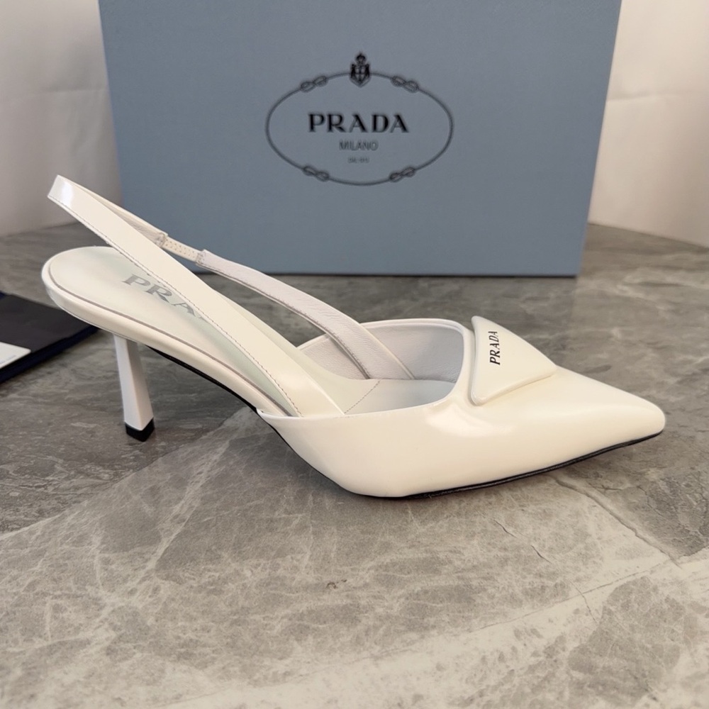 🍒Women's Prada Heels - Picture 7 of 8